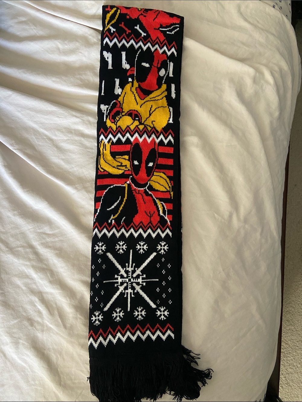 Exclusive Marvel Deadpool Graphic Knit Scarf in Black, Red, Yellow